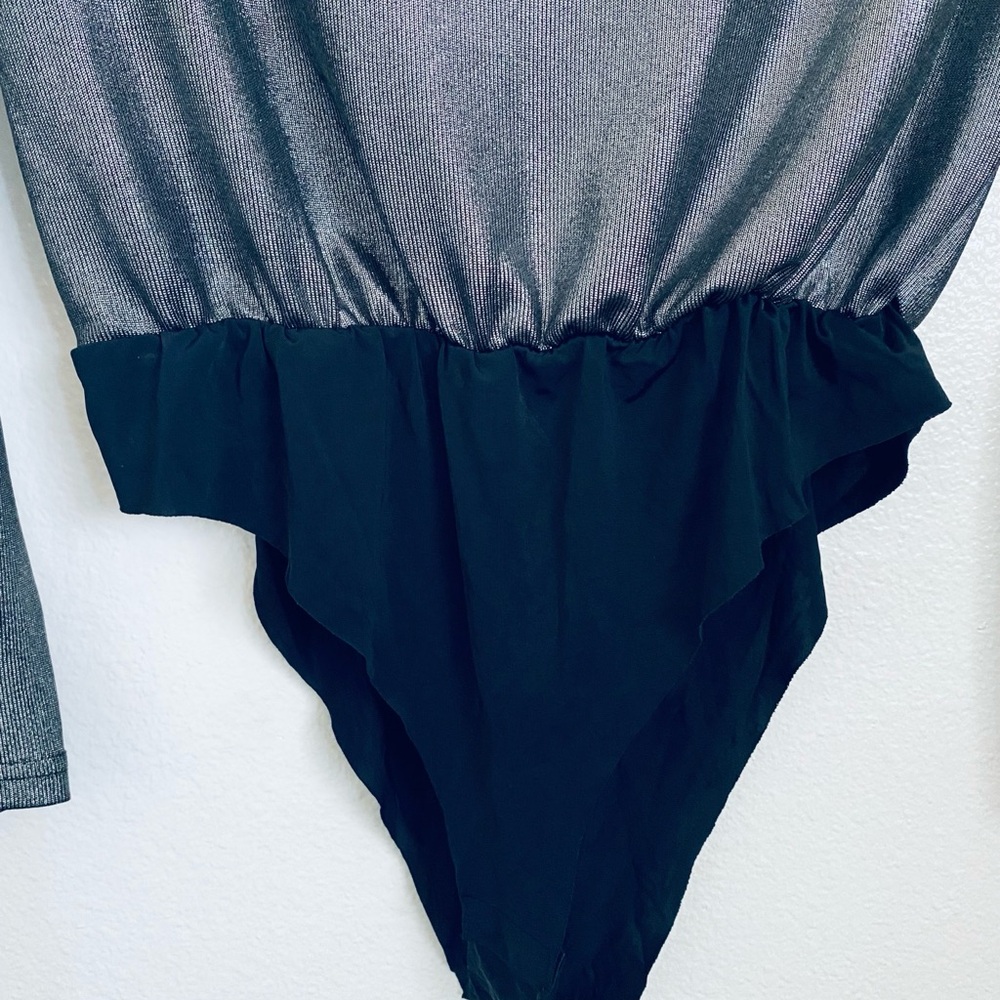 4TH & RECKLESS Shimmering Silver Bodysuit - Picture 5 of 14